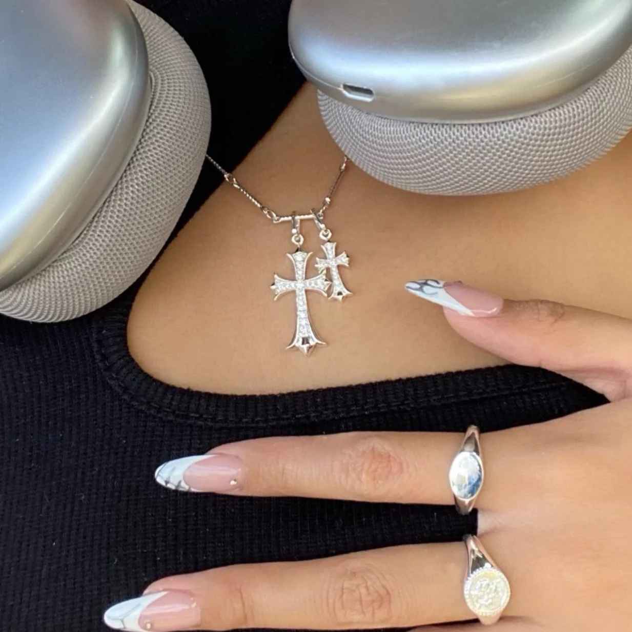 Why the Lover Girl Necklace is a Must-Have for Every Jewelry Enthusiast