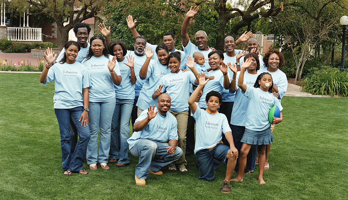 5 Things to Know About Planning a Family Reunion